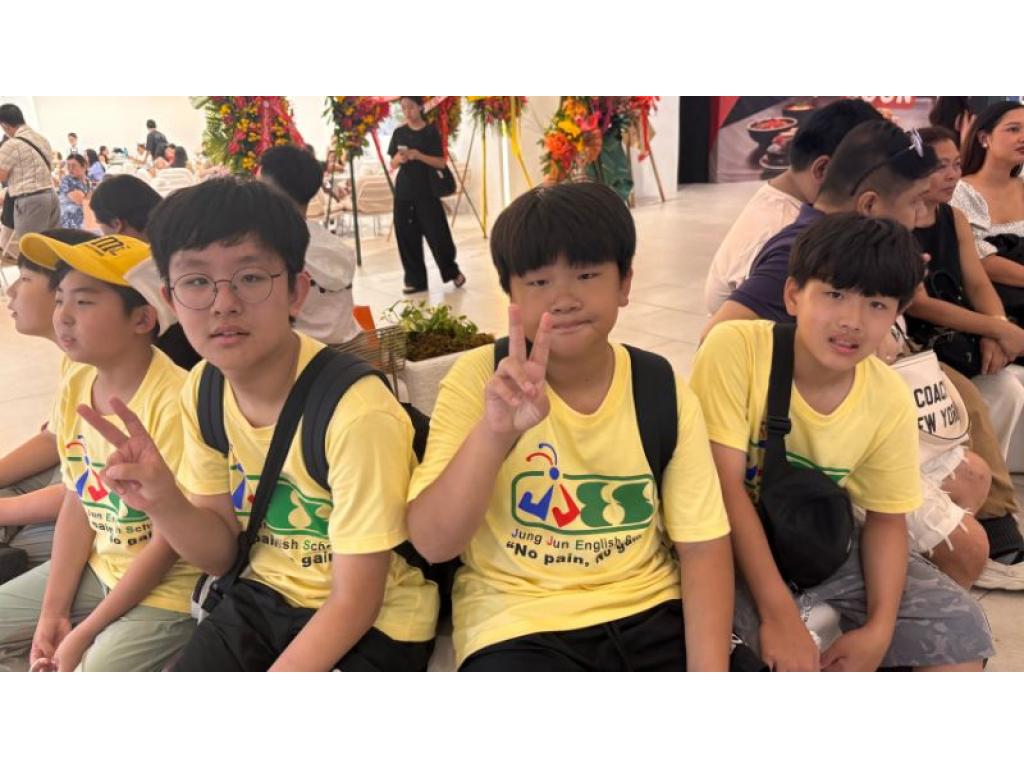 안녕하세요, T.Lina입니다. 지난 16일에는 학생들과 함께 아얄라몰(Ayala Mall)에서 라스트 쇼핑 을 즐기며 특별한 시간을 보냈습니다. 🛍️ 이번에는 아이들에게도 새로운 경험이 될 수 있도록 세부의 대표적인 교통수...