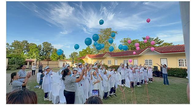 <br>
	안녕하세요~ JJES M.Dohan입니다. 2월 26일 목요일 2025-2026 겨울캠프 학생들의 졸업식이 있었습니다. 긴 시간 가족의 곁을 떠나 큰 용기를 내 캠프에서 잘 생활해준 아이들에게 무한한 성원 부탁드립니다. 아이들과...