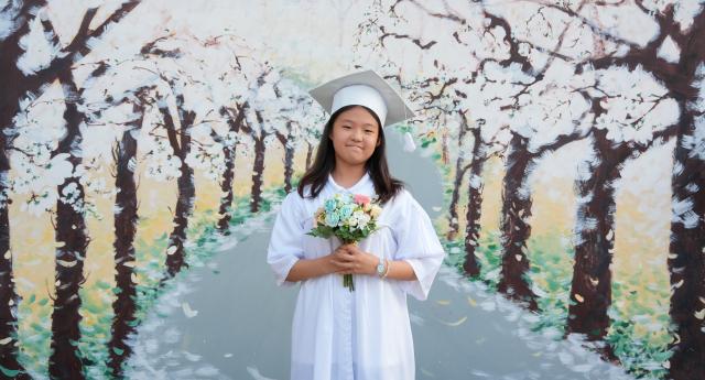 <br>
	안녕하세요 JJES M.Dohan입니다. 지난 월요일 JJES 2025 SUMMER CAMP의 졸업을 앞두고 학생들의 토가 사진을 촬영 했습니다. 필리핀만의 독특하고 예쁜 새하얀 토가를 입은 아이들의 예쁜 미소가 돋보인 하루였습니다...